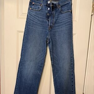 Levi’s Ribcage Straight - size 26
